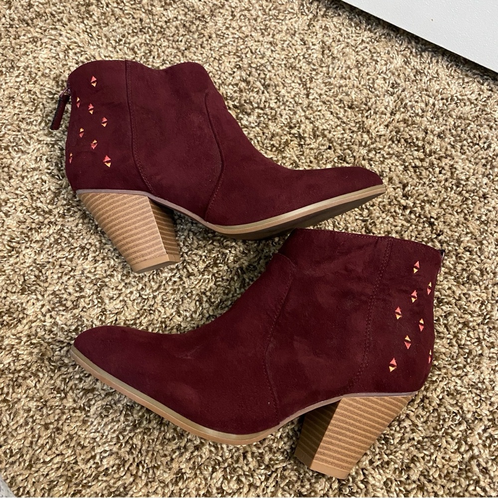 Red Ankle Booties with Sleek‎ Design